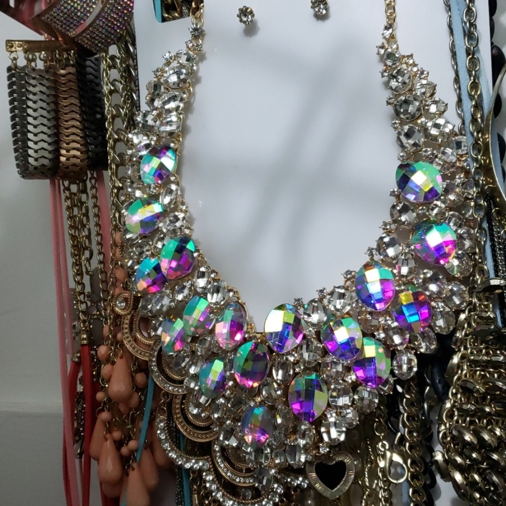 Beautiful boutique bought fashion jewelry chunky